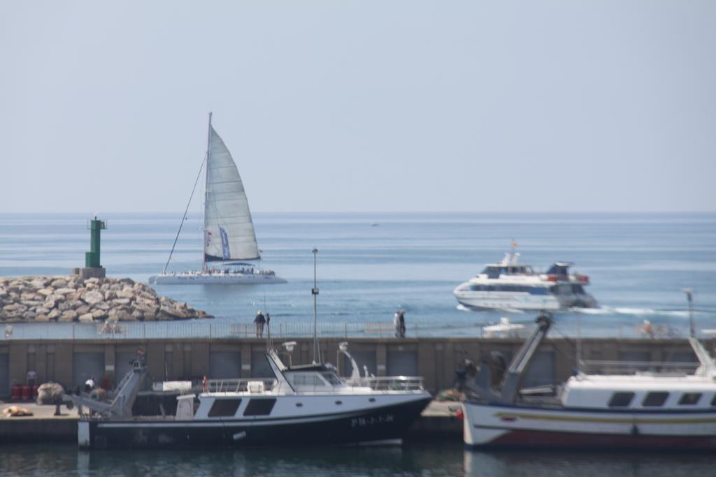 Appartamento Al Centre Del Port Cambrils Esterno foto